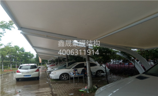 膜結(jié)構(gòu)車棚