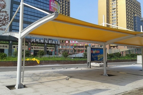 電動車停車棚